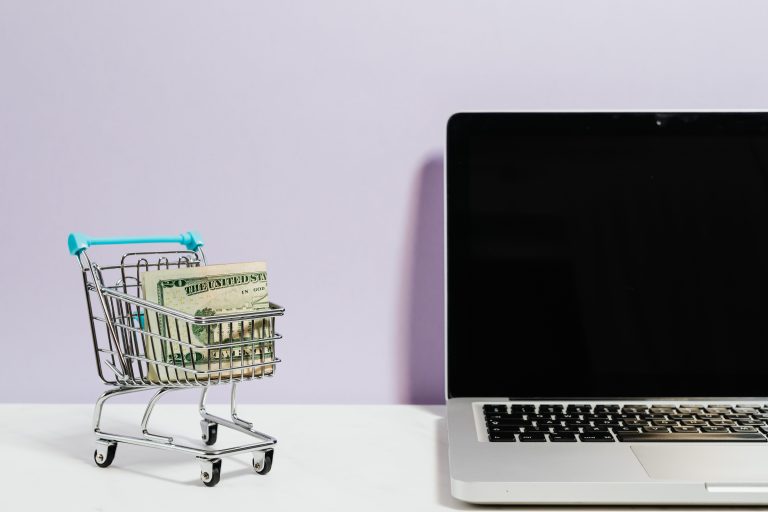Suspensão de conta e-commerce pode impedir vendedor de realizar novas vendas